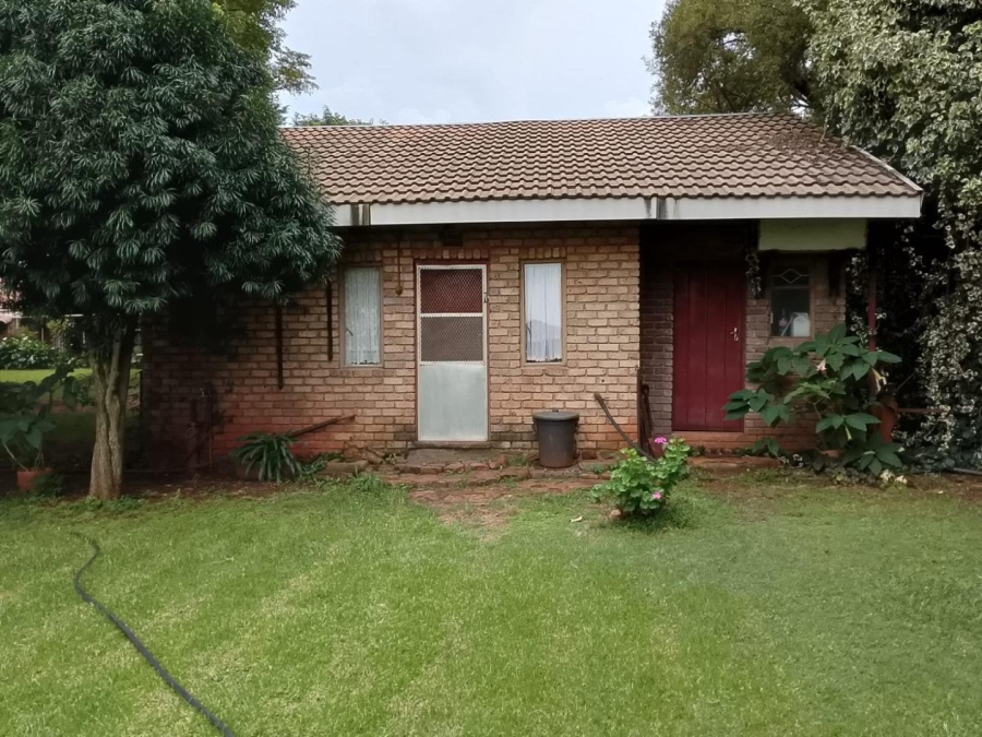Commercial Property for Sale in Hartbeesfontein North West
